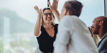 Conseguir el mejor talento en mercados competitivos │ConnectComm