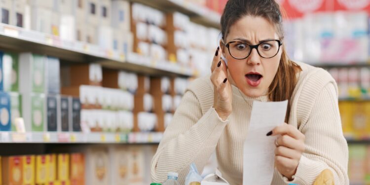 Vuelva a colocar estos 5 artículos comestibles en el estante: los conocedores de los supermercados dicen que son una estafa