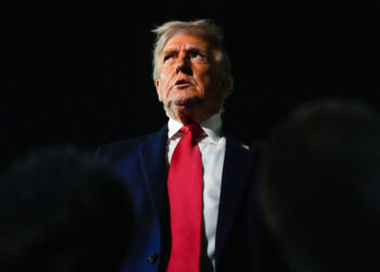 Las amenazas arancelarias de Trump provocan nuevos temores de un comercio de “vender Estados Unidos”