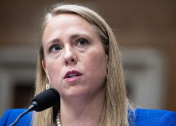 La EEOC de Trump rescinde la guía sobre acoso que cubre a todos: NPR